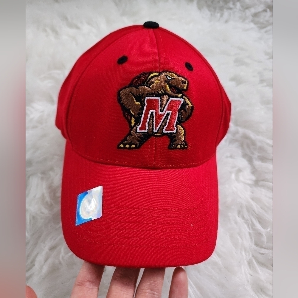 Collegiate Maryland Terrapins Top of the World Dynasty Hat - Red. New - Picture 2 of 5